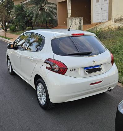 PEUGEOT 208 1.6 ACTIVE PACK 16V FLEX 4P AUTOMÁTICO